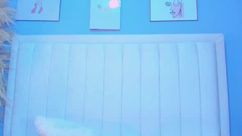 Pau online show from 26, 2, 2025