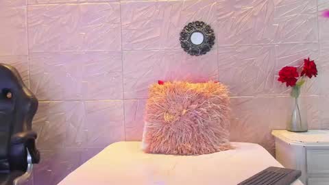 Snapshot of paula_cruzz chatting on 28, 2, 2025 PAULA CRUZ online show from 28, 2, 2025