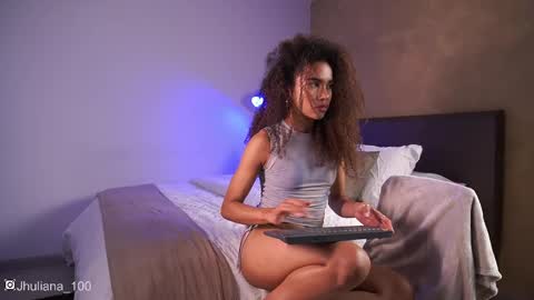 Snapshot of paulacora100 chatting on 15, 2, 2025 Paula online show from 15, 2, 2025