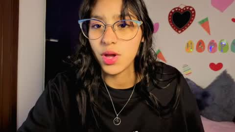 Paula  online show from 16, 4, 2026