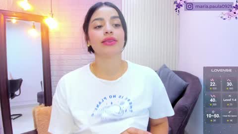 Snapshot of paulafer_ chatting on 8, 1, 2025 online show from 8, 1, 2025