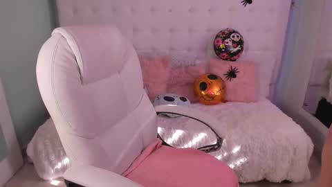 paulha_miller online show from 24, 10, 2025