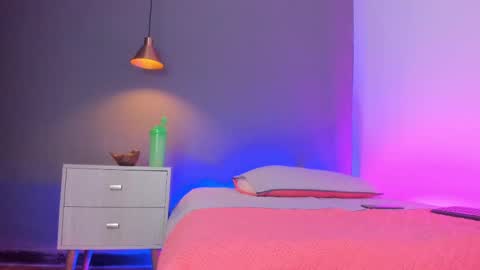 Paulina online show from 10, 2, 2025