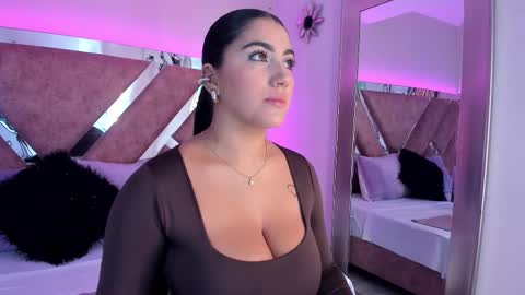 Snapshot of paulinaduarte_ chatting on 11, 10, 2025 Paulina online show from 11, 10, 2025