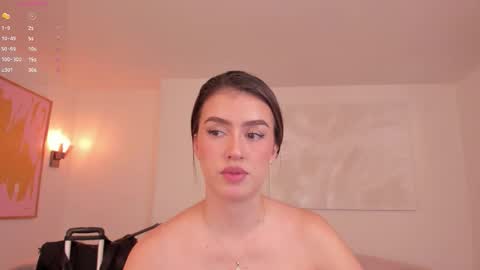 Paulina Santos  online show from 21, 12, 2025