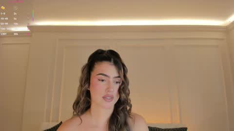 Paulina Santos  online show from 4, 3, 2026