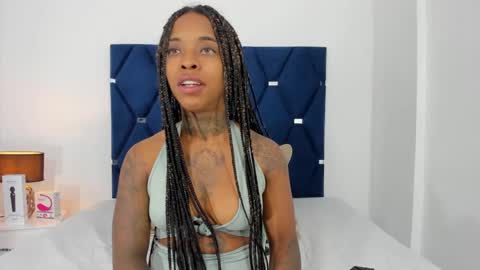 Pauline online show from 5, 10, 2025