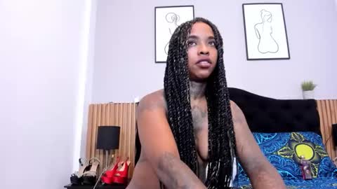 Snapshot of pauline_fox chatting on 1, 5, 2026 Pauline online show from 1, 5, 2026
