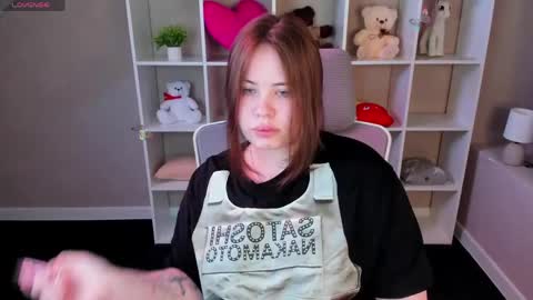 Snapshot of pauline_moore chatting on 25, 4, 2026 Erica online show from 25, 4, 2026