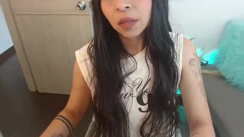 Snapshot of pauliv chatting on 4, 2, 2026 Paulina online show from 4, 2, 2026