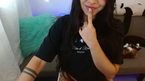 Snapshot of pauliv chatting on 20, 4, 2026 Paulina online show from 20, 4, 2026