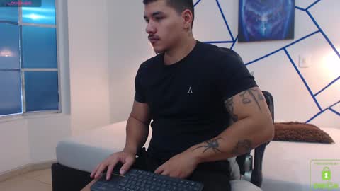 Snapshot of paulo_allen chatting on 30, 12, 2024 Paulo online show from 30, 12, 2024