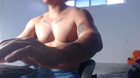 Snapshot of paulo_allen chatting on 12, 11, 2025 Paulo online show from 12, 11, 2025