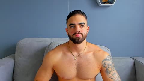 Snapshot of paulphoenix_ chatting on 16, 12, 2024 Paul Phoenix online show from 16, 12, 2024