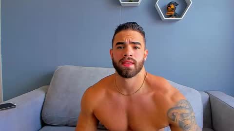 Snapshot of paulphoenix_ chatting on 19, 2, 2025 Paul Phoenix online show from 19, 2, 2025