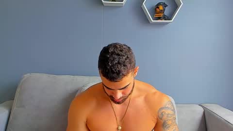 Snapshot of paulphoenix_ chatting on 21, 2, 2025 Paul Phoenix online show from 21, 2, 2025