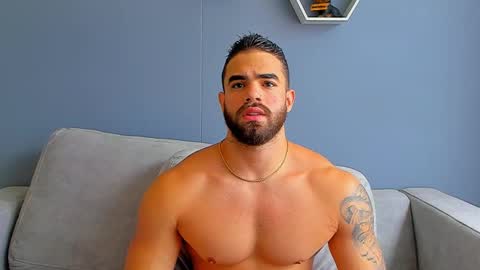 Snapshot of paulphoenix_ chatting on 24, 2, 2025 Paul Phoenix online show from 24, 2, 2025