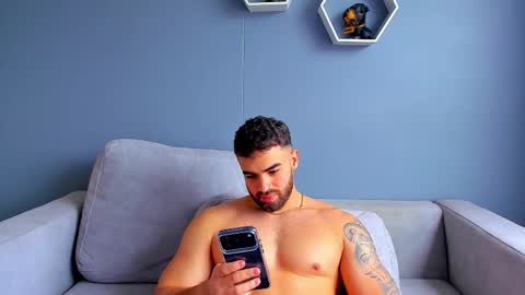 Snapshot of paulphoenix_ chatting on 30, 9, 2025 Paul Phoenix online show from 30, 9, 2025