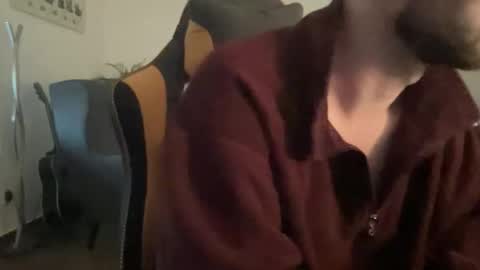 Snapshot of paulsimpsn chatting on 13, 11, 2025 love bush online show from 13, 11, 2025