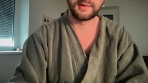 Snapshot of paulsimpsn chatting on 5, 12, 2025 love bush online show from 5, 12, 2025