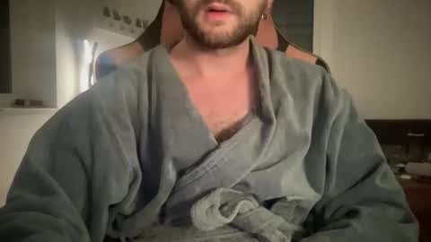 Snapshot of paulsimpsn chatting on 15, 12, 2025 love bush online show from 15, 12, 2025