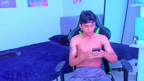 Snapshot of paultallx chatting on 12, 3, 2026 Paul online show from 12, 3, 2026