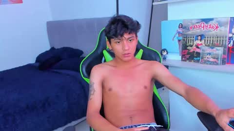 Snapshot of paultallx chatting on 27, 3, 2026 Paul online show from 27, 3, 2026