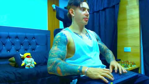 Snapshot of paulthompson_ chatting on 6, 6, 2026 Paul online show from 6, 6, 2026