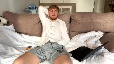 Snapshot of pavelrey chatting on 6, 4, 2026 Pavel online show from 6, 4, 2026