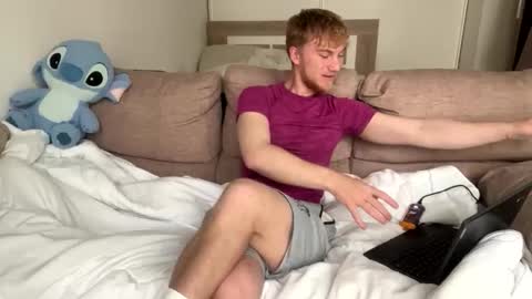 Snapshot of pavelrey chatting on 8, 4, 2026 Pavel online show from 8, 4, 2026