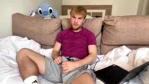 Snapshot of pavelrey chatting on 13, 4, 2026 Pavel online show from 13, 4, 2026