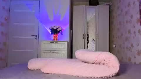 Snapshot of pawsclawss chatting on 20, 12, 2025 PawsClawss online show from 20, 12, 2025