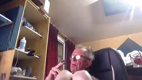 Snapshot of pc8474408 chatting on 24, 9, 2025 pc8474408 online show from 24, 9, 2025