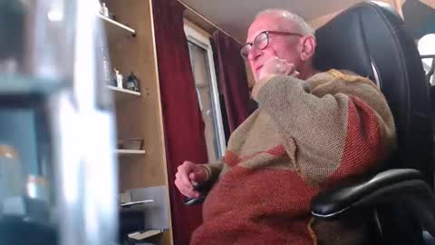 Snapshot of pc8474408 chatting on 19, 5, 2026 pc8474408 online show from 19, 5, 2026