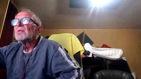 Snapshot of pc8474408 chatting on 14, 6, 2026 pc8474408 online show from 14, 6, 2026