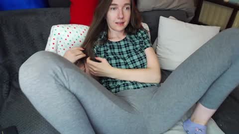 FOUNTAIN SQUIRT online show from 30, 1, 2025