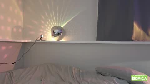 Snapshot of peaceofmae chatting on 19, 1, 2026 online show from 19, 1, 2026