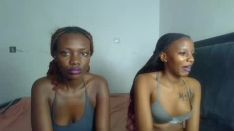 Snapshot of peach_ebonny chatting on 19, 6, 2026 peach_ebonny online show from 19, 6, 2026