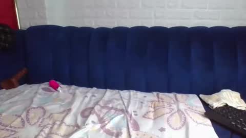 peach_melbah online show from 30, 11, 2025