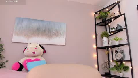 Snapshot of peachbrii chatting on 31, 3, 2026 Briana online show from 31, 3, 2026