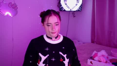 Snapshot of peacherry_ chatting on 4, 12, 2024 peacherry_ online show from 4, 12, 2024