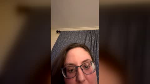 Snapshot of peachesbestfriend chatting on 1, 4, 2026 peachesbestfriend online show from 1, 4, 2026