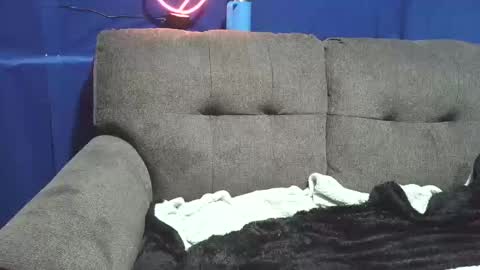 Peachesncream03 online show from 10, 9, 2025