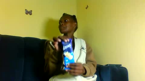 peachie online show from 2, 12, 2025