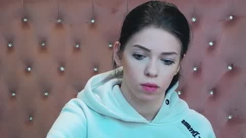 Ella online show from 20, 2, 2026