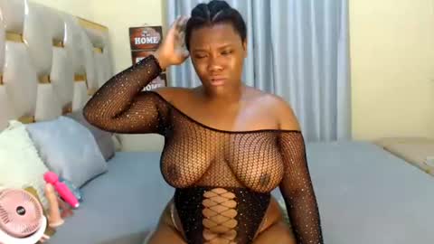 Snapshot of peachygirl255 chatting on 12, 7, 2026 Peachy online show from 12, 7, 2026