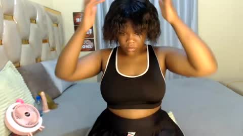 Snapshot of peachygirl255 chatting on 15, 7, 2026 Peachy online show from 15, 7, 2026