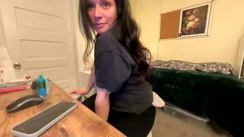 Snapshot of peachyxobsession chatting on 27, 3, 2026 PeachyObsession online show from 27, 3, 2026