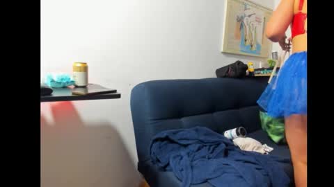 Tangerine Penaut online show from 1, 11, 2025