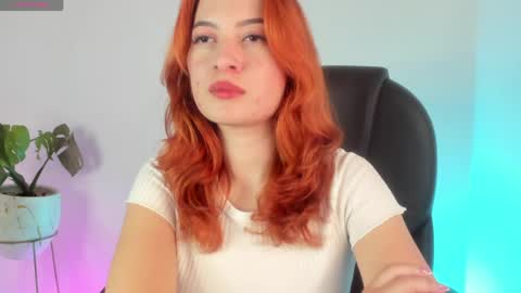 Snapshot of pear__moon chatting on 14, 4, 2026 LILLY online show from 14, 4, 2026